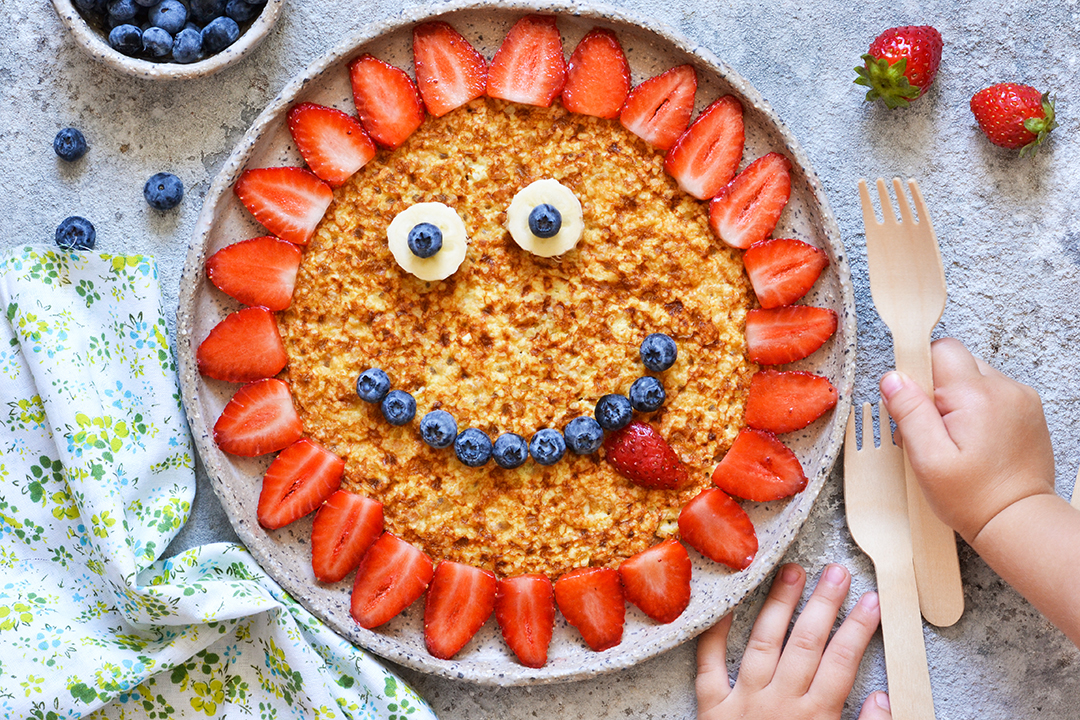 repas enfants grands crèche les poussins Rodilhan